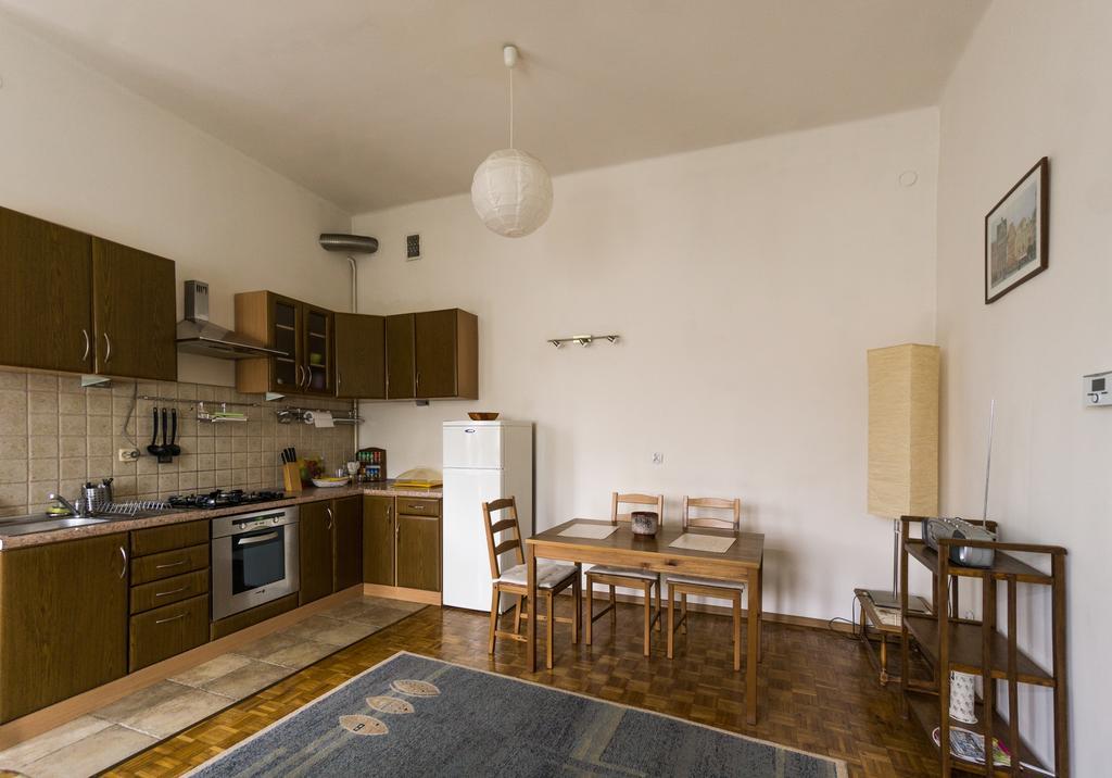 Old Town Residence - Wolnica 9 Краков Экстерьер фото